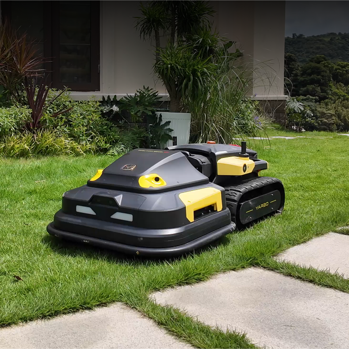 Yarbo Lawn Mower Pro + Snow Blower + Blower + Trimmer Package